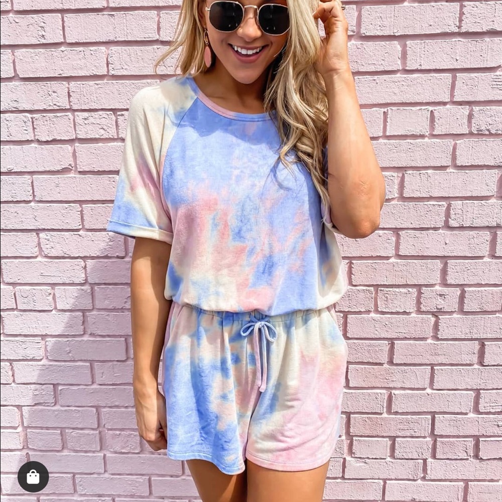 Pink lily tie dye romper brand new with tags